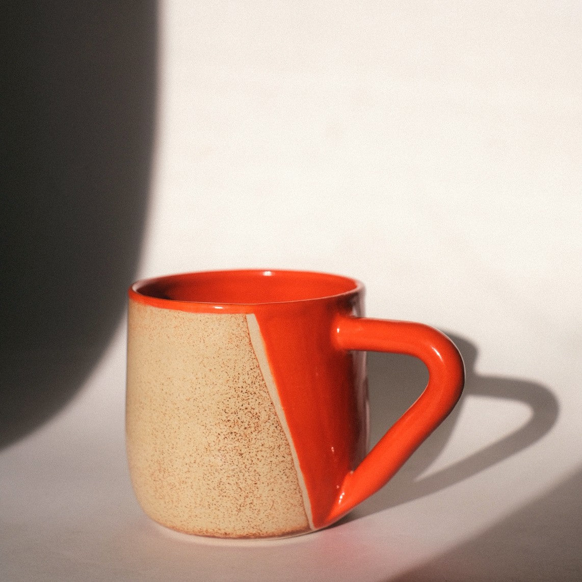 Ikokomi - Ceramic Mug With Handle